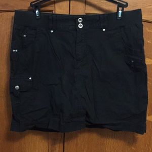 Lane Bryant size 16 black skort